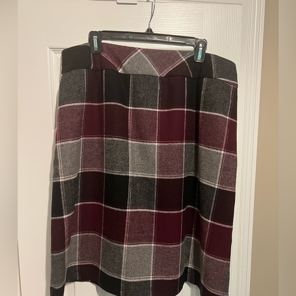 Wine, Grey and White Plaid Wool Skirt | Talbots | Size 16W